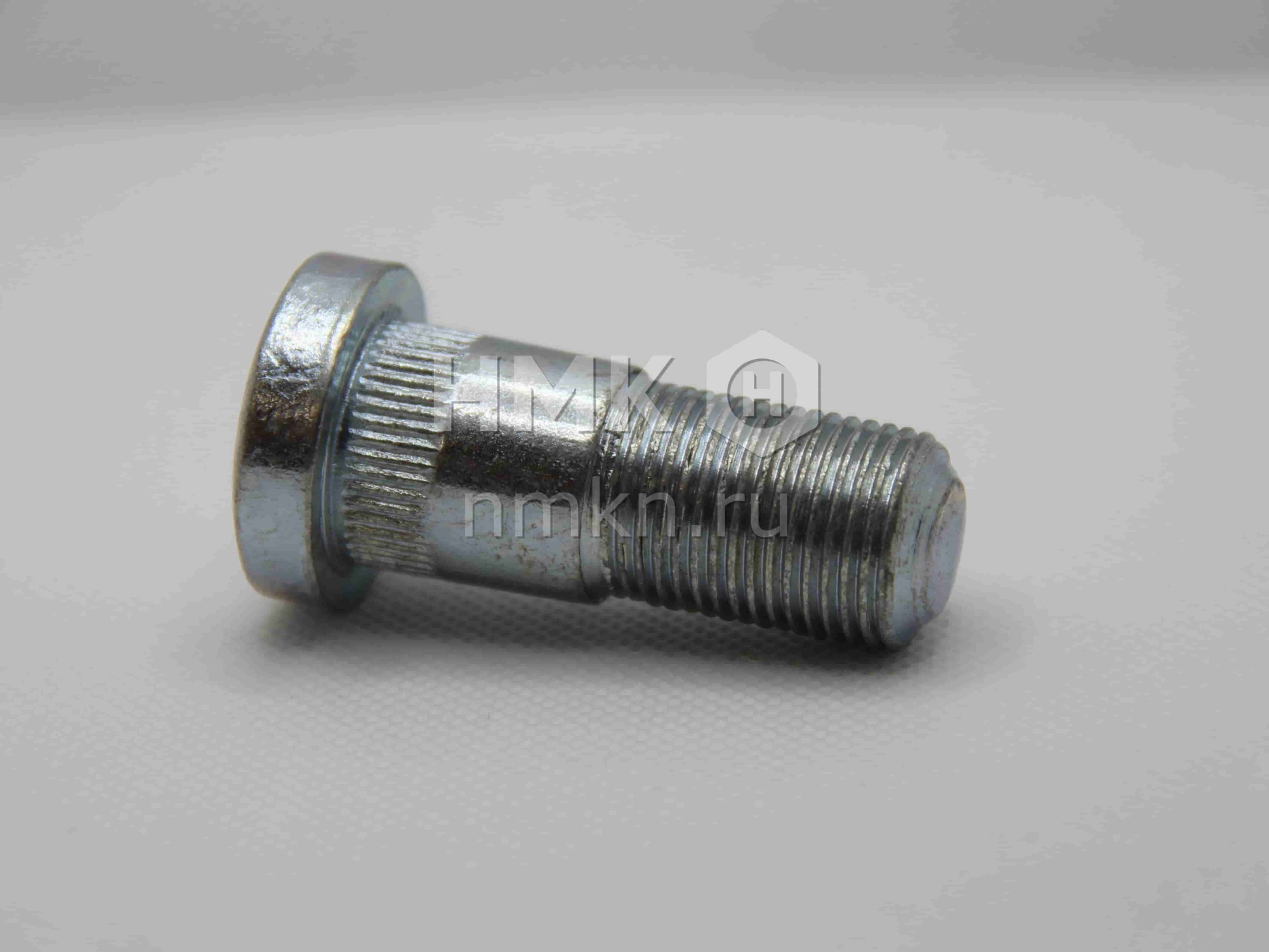 Шпилька колесная  перед РЗИ 3302-3104017 цинк шпилька колесная газель перед рзи 3302-3104017-п29 в интернет-магазине НМК